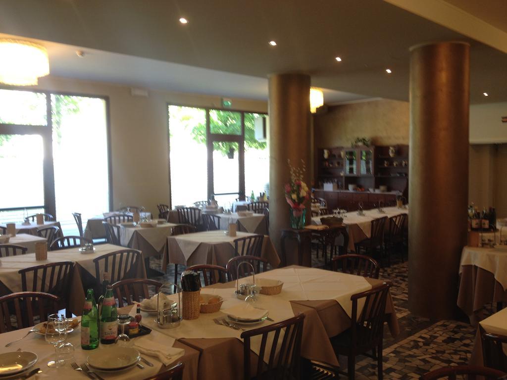 Hotel Terme Belvedere Abano Terme Exterior photo